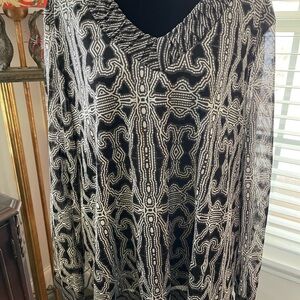 Black and White Patterned Top